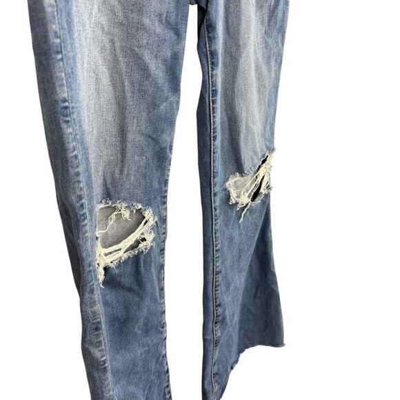 American Eagle Super High Rise Flare Medium Wash Next Level Stretch Jeans sz 14 - Picture 3 of 16